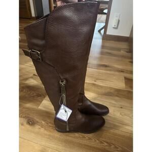 Rialto Women’s tall riding boot size 8 1/2 brown zipped camo lined